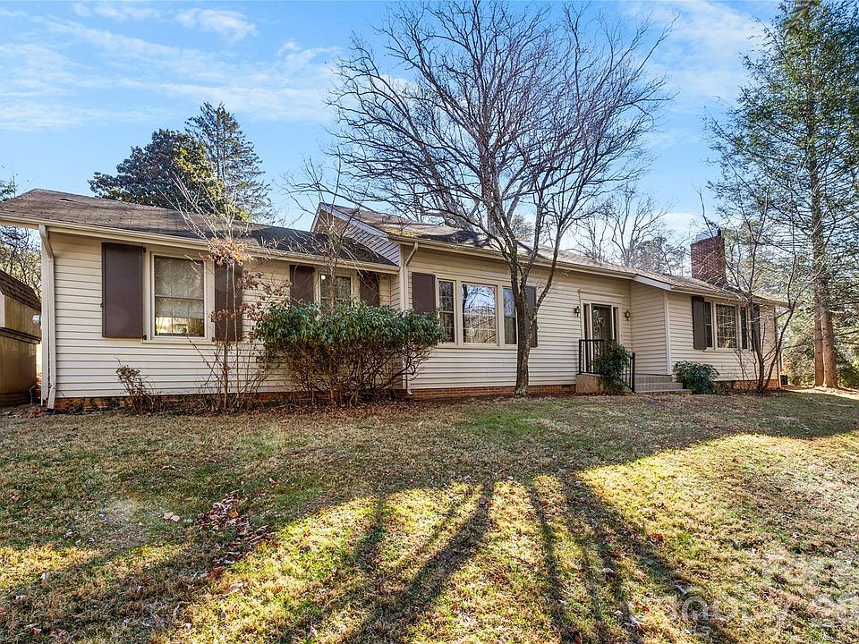 1st image of 226 School Rd