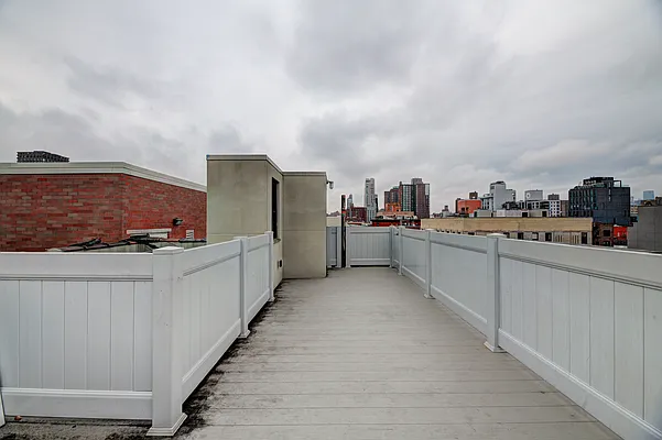 Rented by REAL New York | media 45