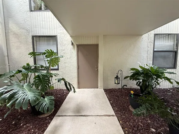 20441 NE 30th Ave, Aventura, FL