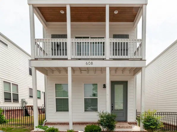 608 S Willow Ave, Fayetteville, AR 72701