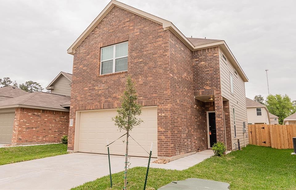 1st image of 516 Meadow Park Ln
