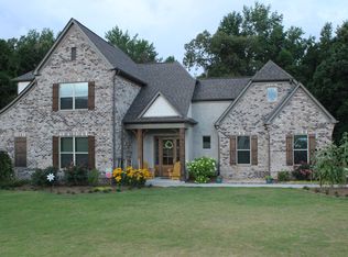 706 Northpointe Cv, Oxford, MS 38655