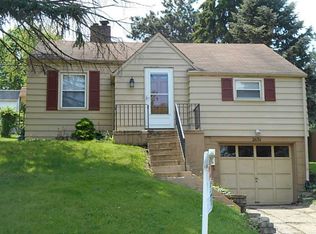 2630 Winchester Dr, Pittsburgh, PA