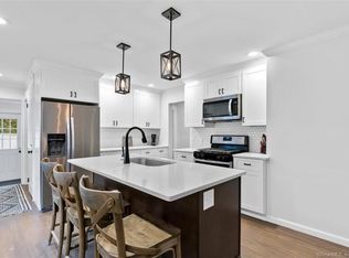 25 Old Spring Rd, Fairfield, CT 06824