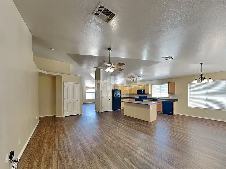 3537 E Murrieta Rd — Photo 6