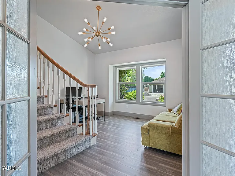 217 S 70th Ave — Photo 18