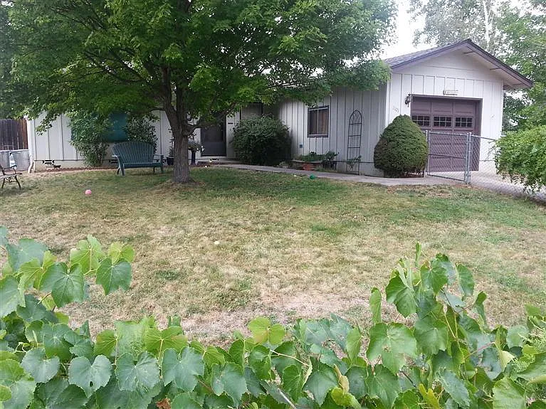 1101 Quail Ln photo 1