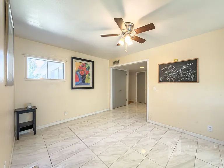 1094 Manzanita Ave — Photo 4