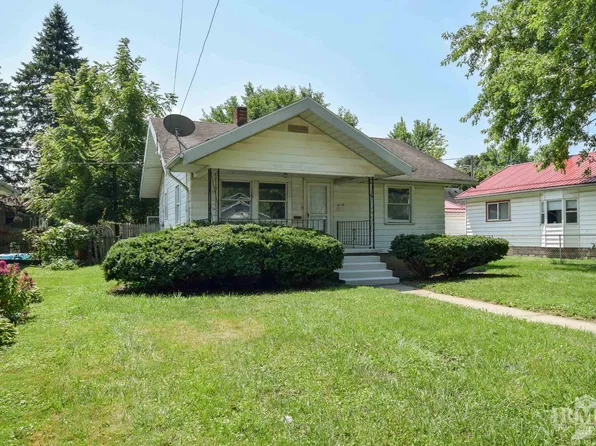 709 W 11th St, Muncie, IN 47302