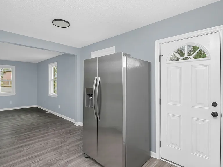 3001 Truman St — Photo 11