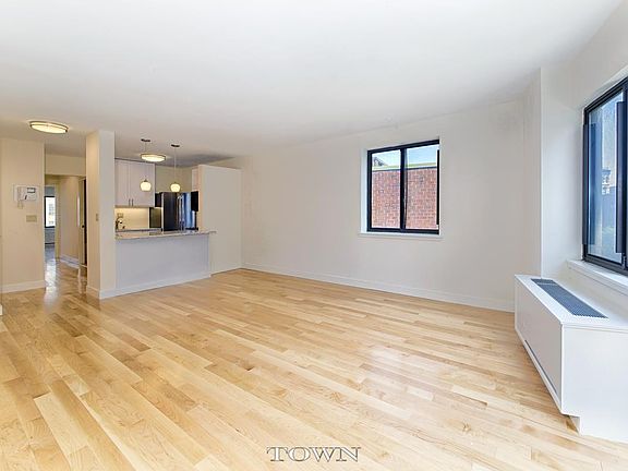 3rd image of 164 Bank St APT 6B