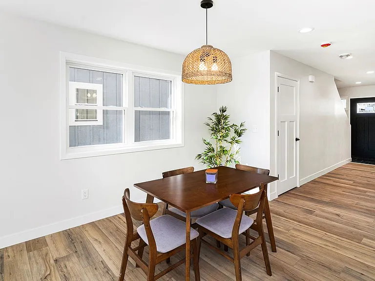2108 Cottage Hill Cir — Photo 16