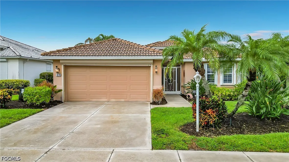 2 bed, 2.0 bath, 1604 sqft, $2,700 — Photo 1