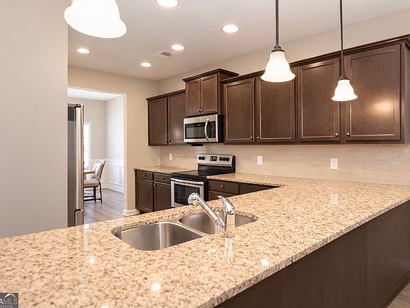 3rd image of 103 Prominence Ct