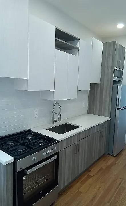 282 Baldwin Ave #2