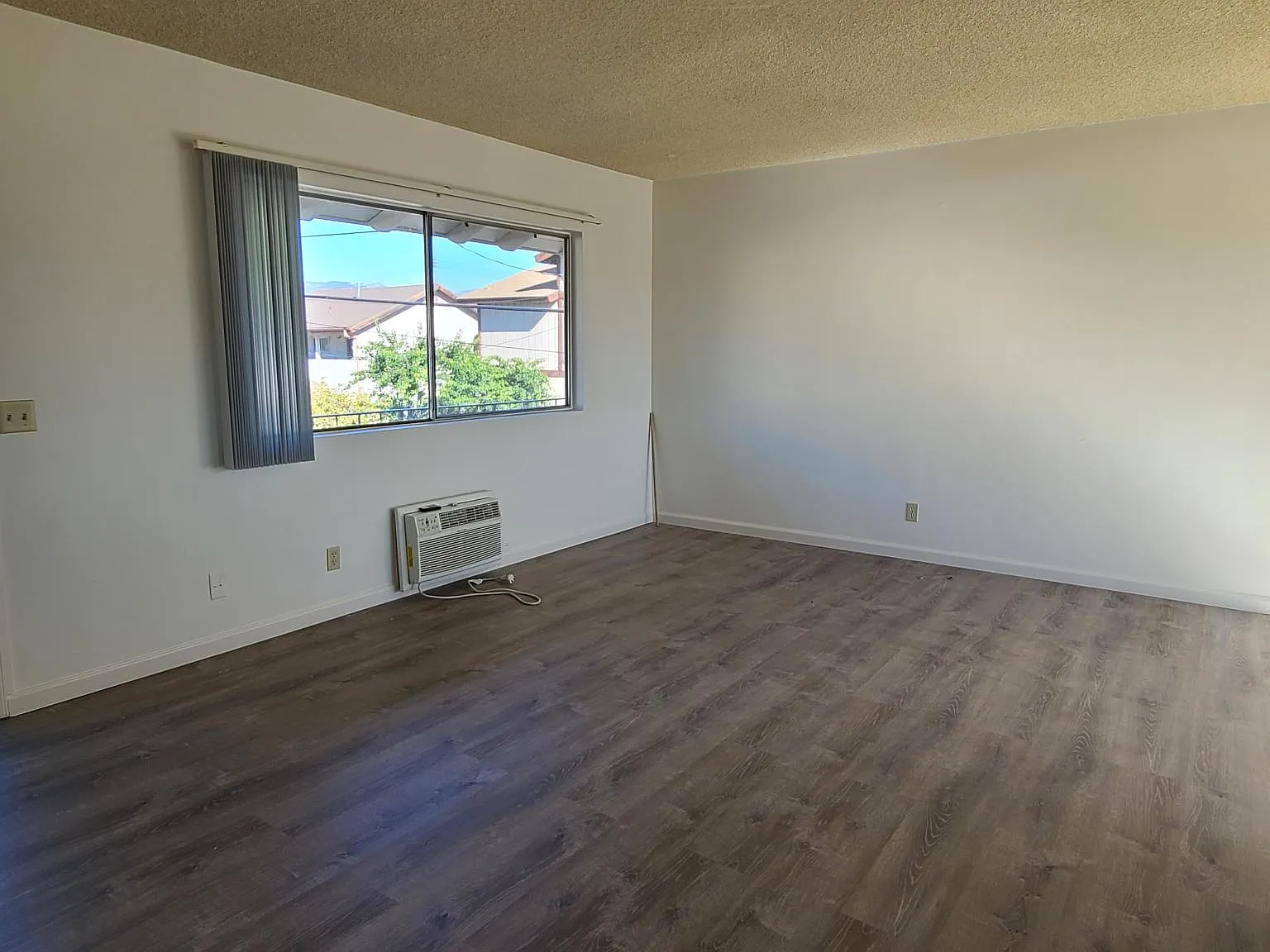 1 bed, 575 sqft, $1,850 — Photo 3