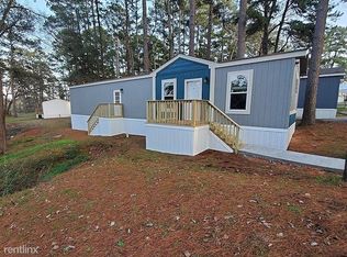 1418 Hillpine St, Huntsville, TX 77340