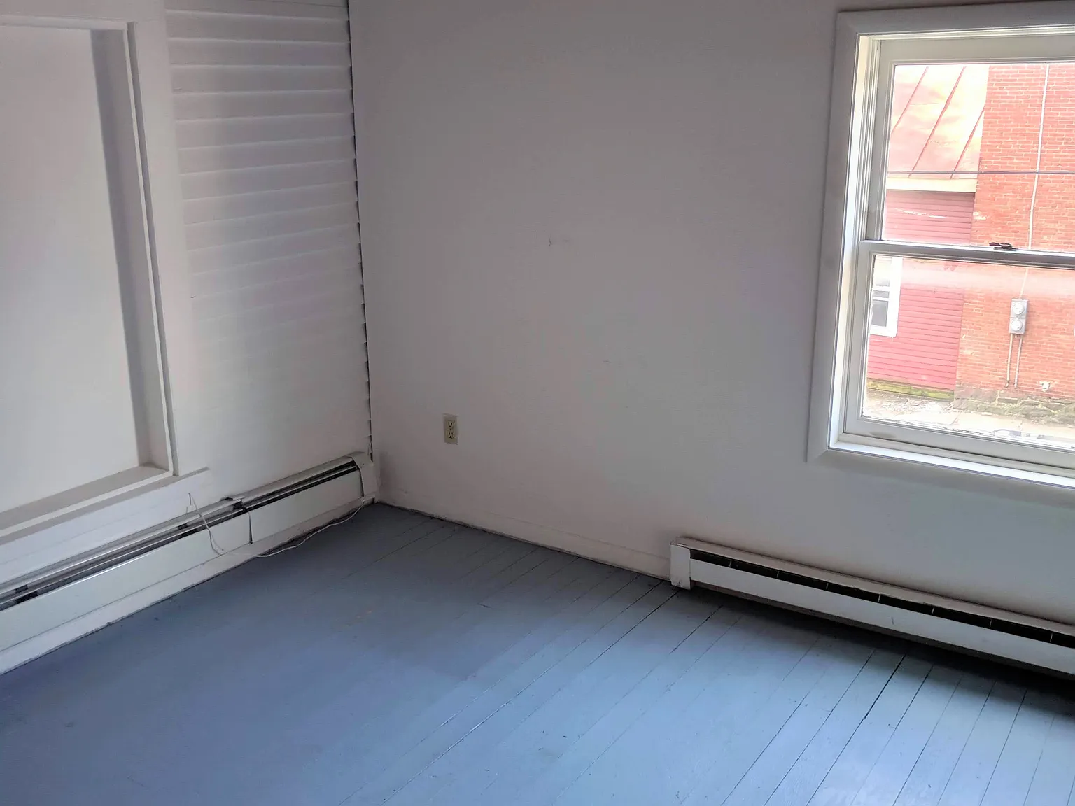 4 bed, 800 sqft, $4,000 — Photo 3