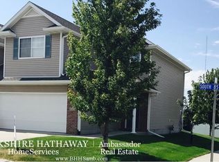8243 S 85th St, Lincoln, NE 68526