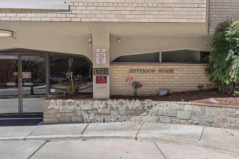 1 bed, 1.0 bath, 641 sqft, $2,500 — Photo 4