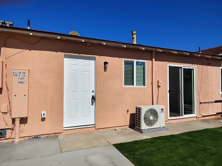 1487 Hilltop Dr — Photo 9