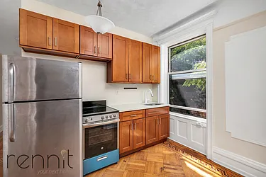 Rented by Rennit Inc.