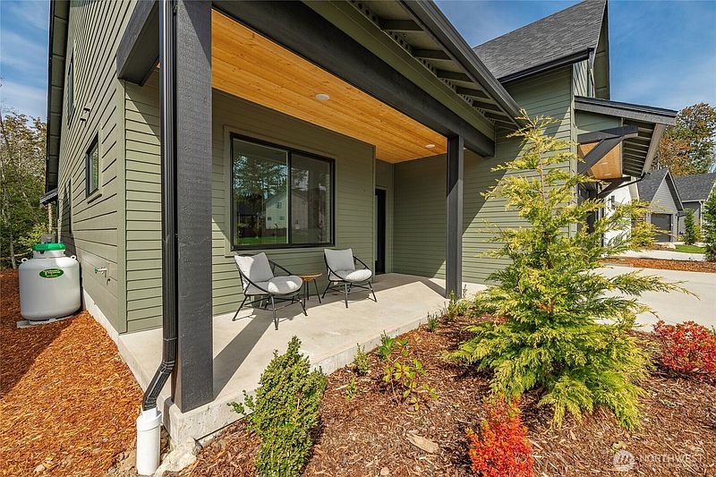 3rd image of 2950 Cedar View Way