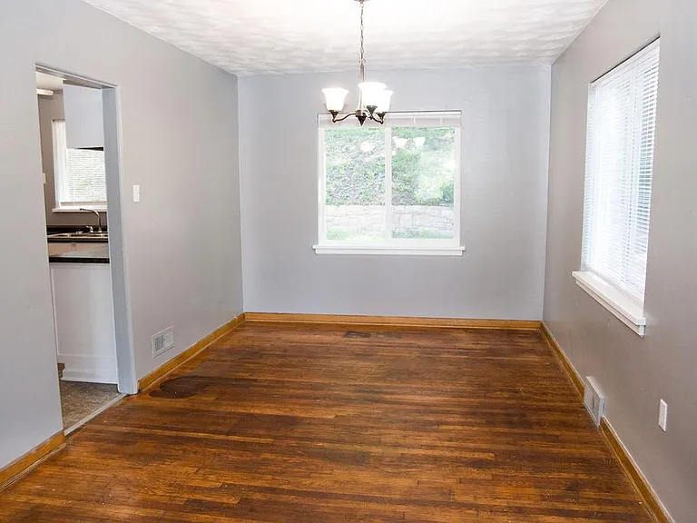 1223 Greenbrier Rd #1 — Photo 10