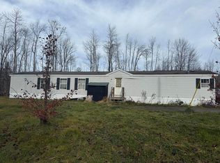 43 Whitten Rd, Clinton, ME 04927