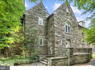 7910 Whitewood Rd, Elkins Park, PA 19027