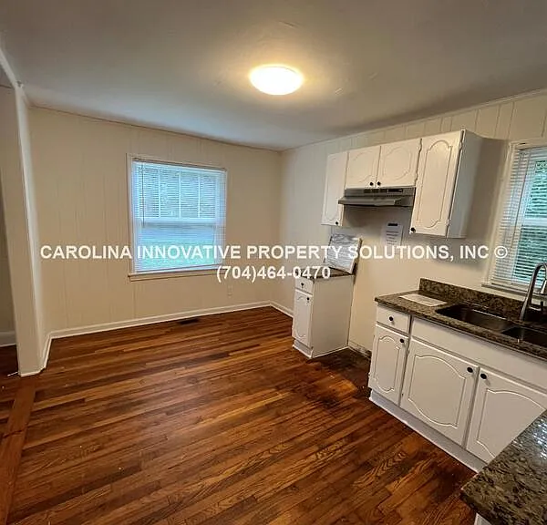 2824 Phillips Ave — Photo 11