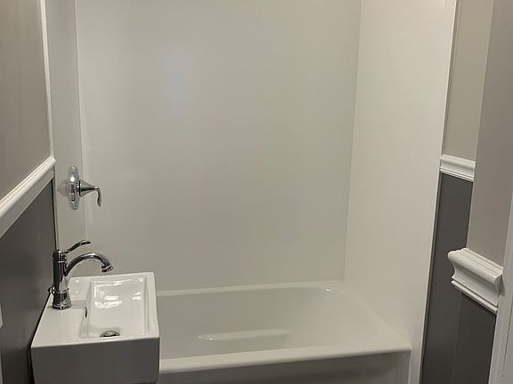 5th image of 242-244 W Main St