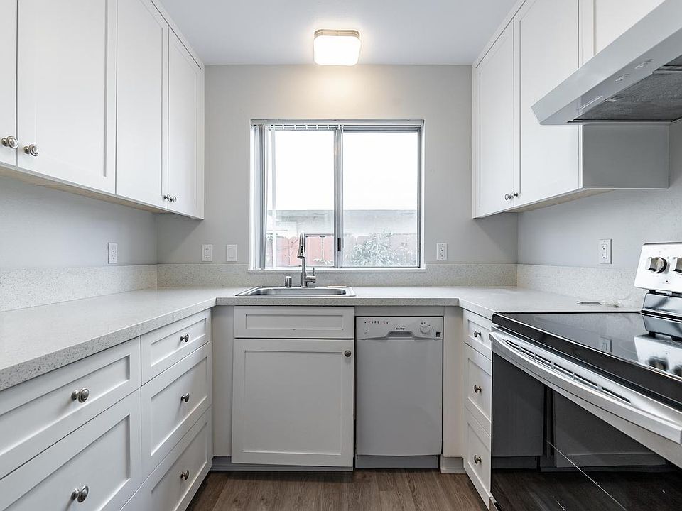 1st image of 1524 Missouri St #3