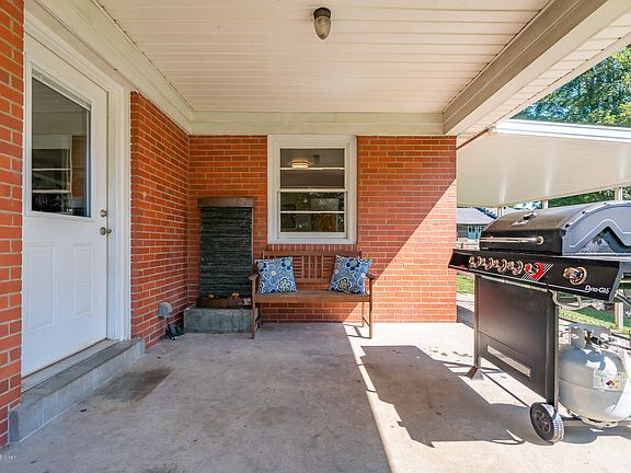 4th image of 4031 Busath Ave