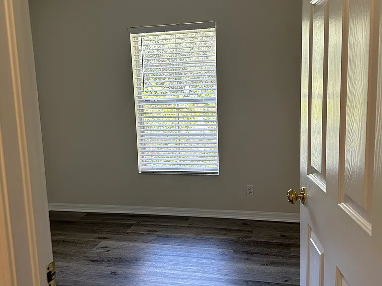 218 Draw Bridge Ln — Photo 32