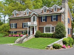30 Hemlock Dr, Greenwich, CT 06831