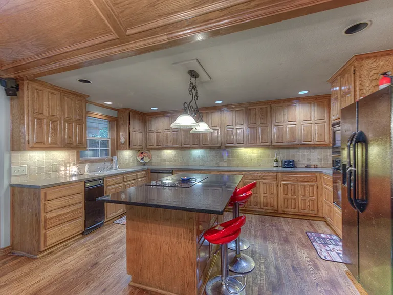 8632 S Braden Ave — Photo 9