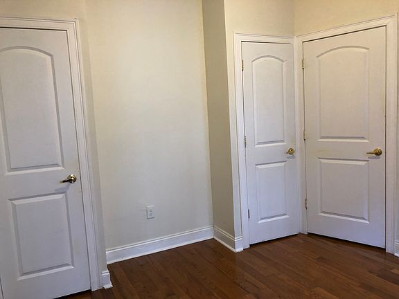 4th image of 11 Gardner Ave #23E