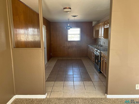 4th image of 516 Circle Dr