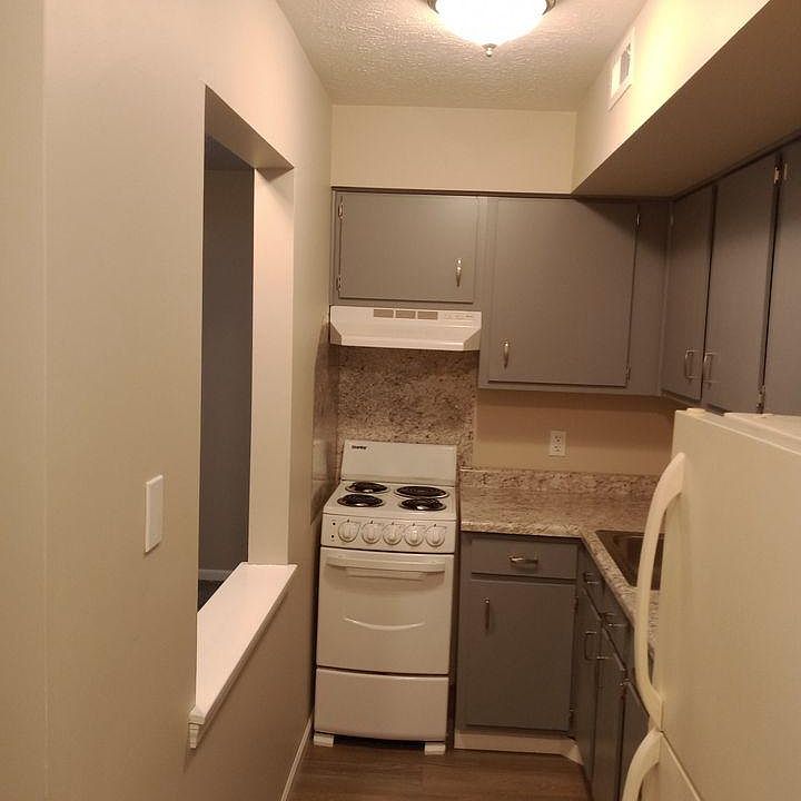 1st image of 4786 Hospital Dr #1