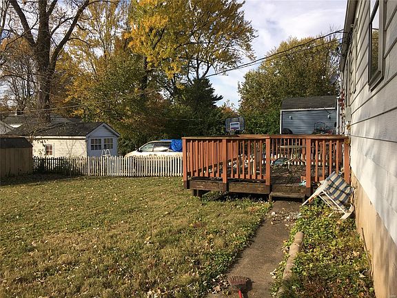 3rd image of 9456 Harold Dr