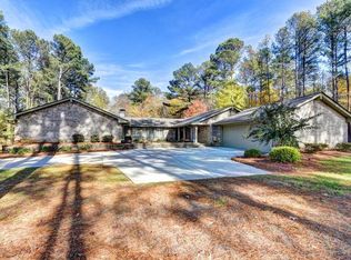 1258 Dogwood Rd, Snellville, GA 30078