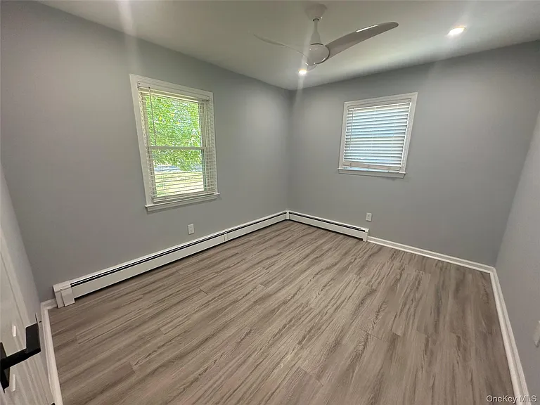 9 Bolton Dr — Photo 7