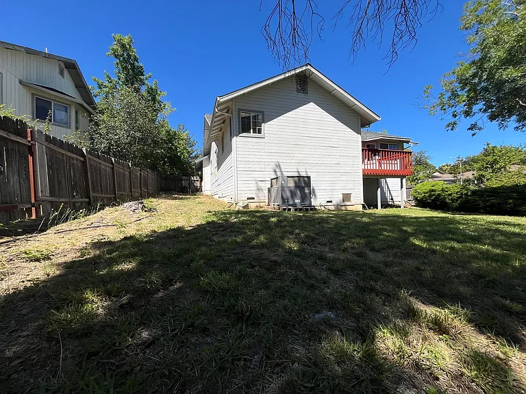 1905 Kinvarra Way — Photo 31