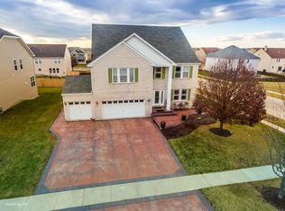 913 Foxview Dr, Joliet, IL 60431