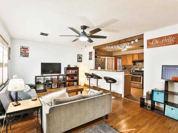 705 Pinecrest Dr APT 1, Madison, WI 53714