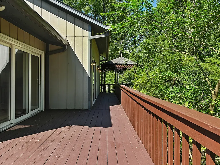 4002 Westfield Dr — Photo 43