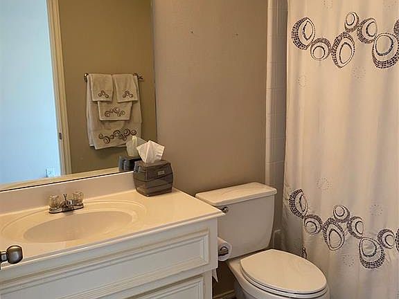 5th image of 2623 Woodridge Manor Dr
