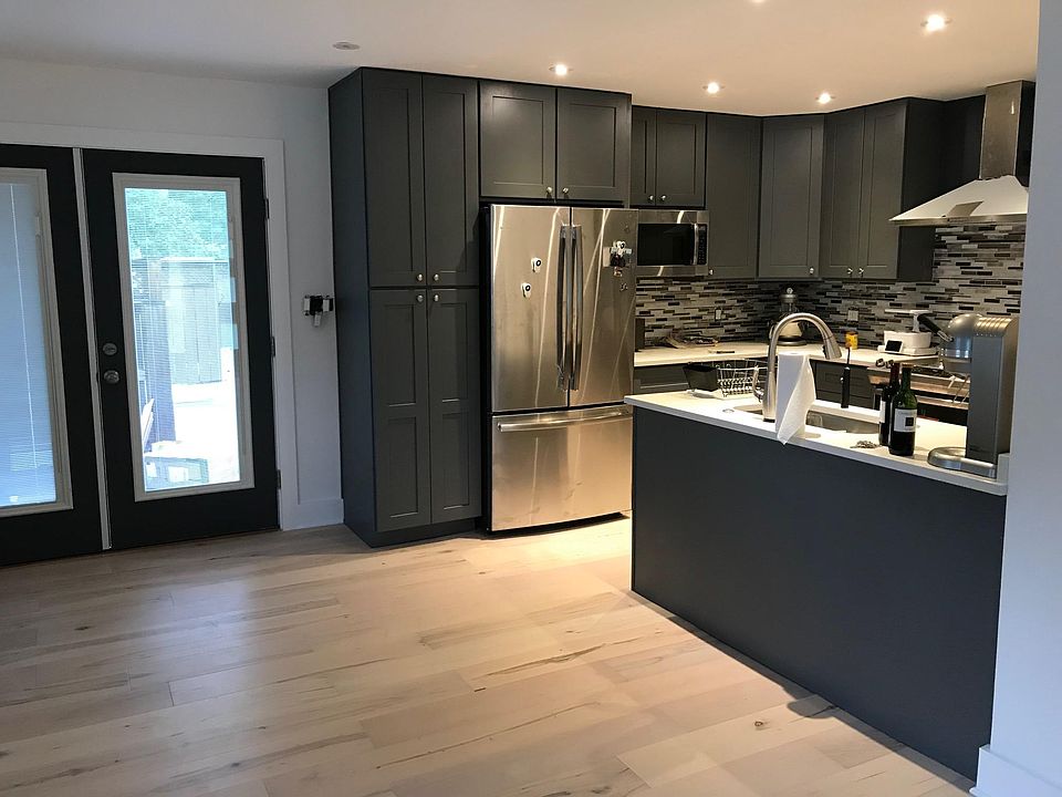 2nd image of 7634 Lisle Ave