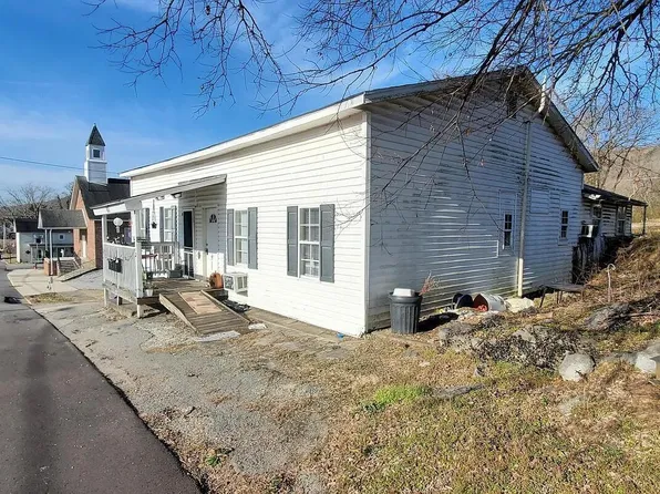 811 Siluria St, Harriman, TN 37748